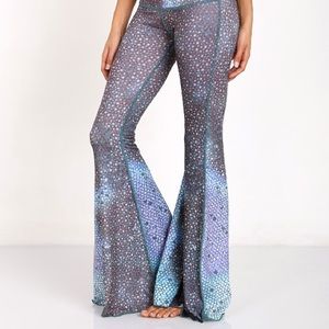 Teeki Flare Pants